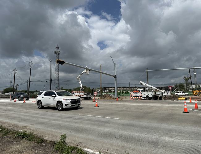 New signal intersection under construction
